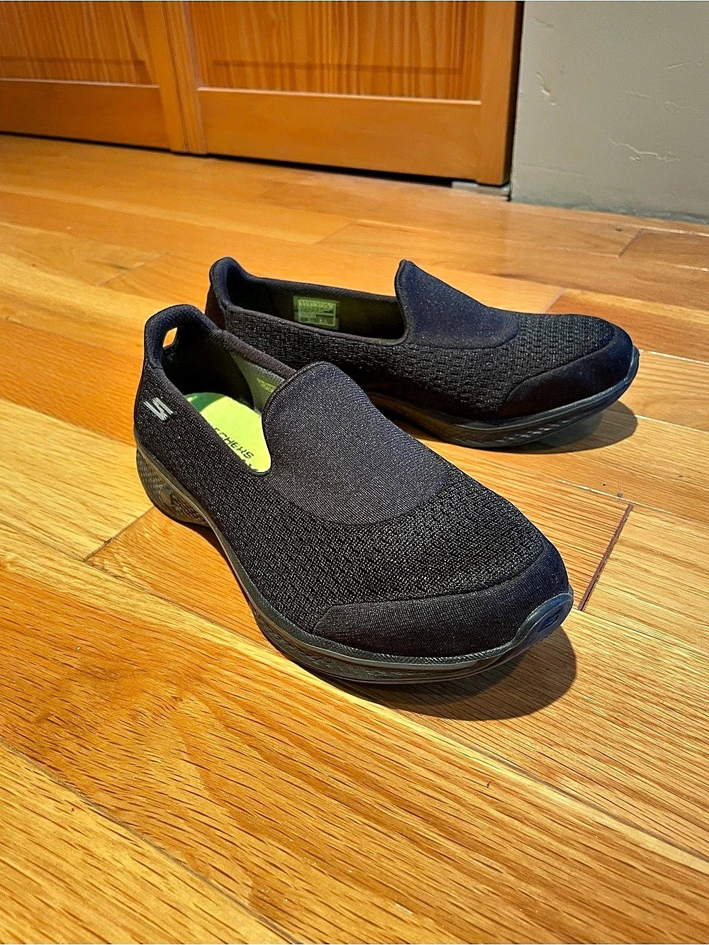 Womens Skechers GOGA Max Sneakers